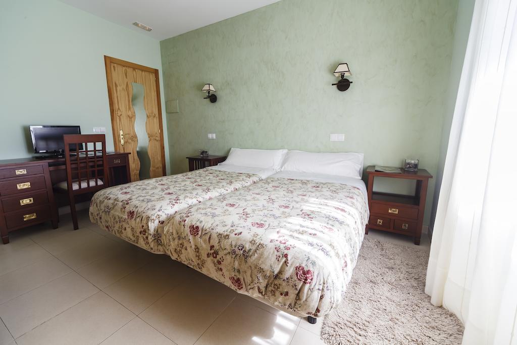Hotel Rural La Consulta De Isar Værelse billede